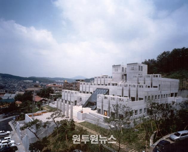 은평구립도서관 전경