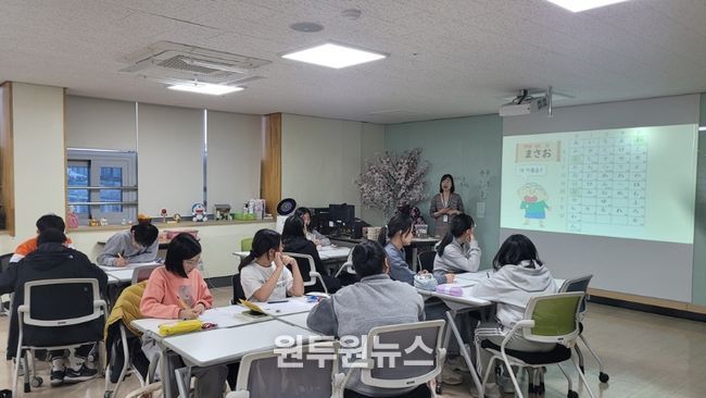 AI 기반 영어 말하기, 일본 애니메이션 회화, IB탐구프로젝트 등 미래역량 중심 교육