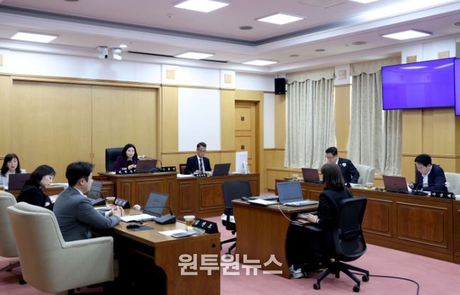 제295회 임시회 교육위원회 회의