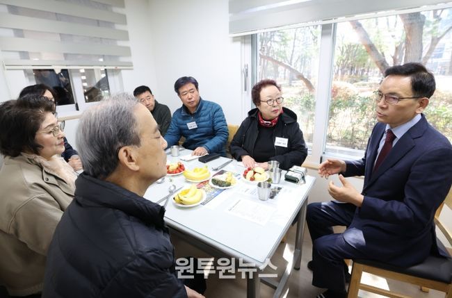 대청경로당에서 간담회