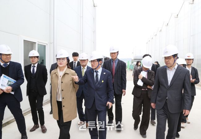 기후에너지환경부 장관, 상주시 스마트팜혁신밸리 수열에너지 도입 현장 방문