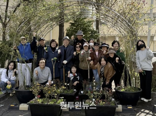 수원시 팔달구 우만2동, 장미마을 가드닝 교육 성료