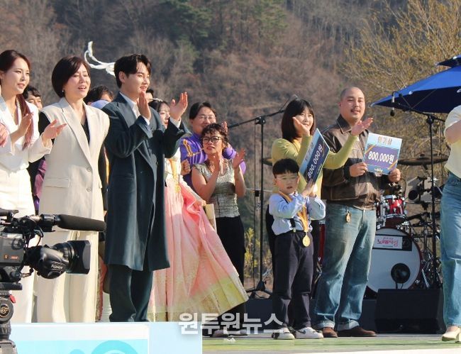 가수 박서진, ‘KBS 전국노래자랑’ 인연 계기 ‘기부’ - 박서진-양지호