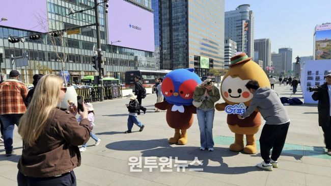 가평 캐릭터 갓평이와 송송이…