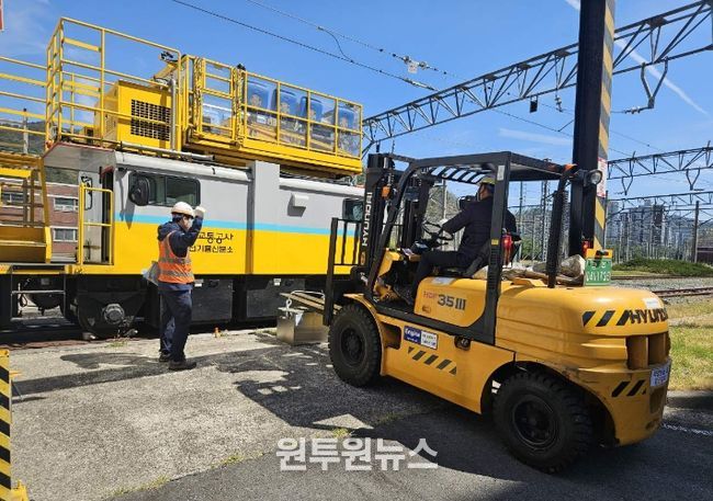 광주교통공사_배터리 팩 지게차로 이동조치