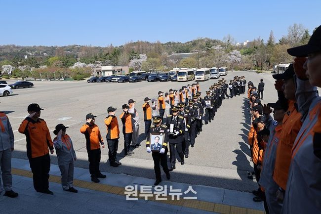 합동 안장식(현충관 영현 입장)