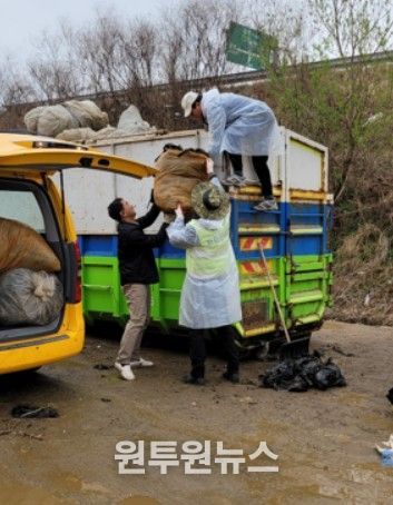 남양주시 진접오남행정복지센터, 농가와 함께 폐비닐 수거활동 전개