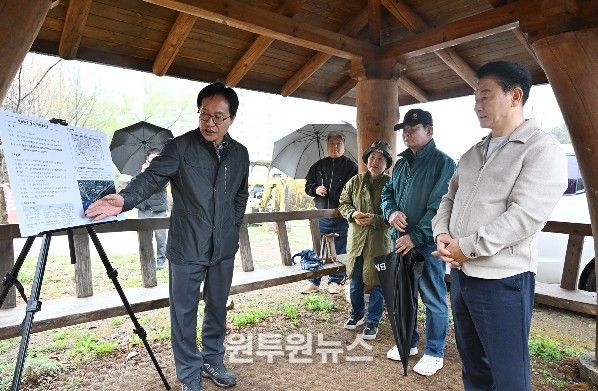 의정부시는 4월 10일 부용터널 및 장암 파크골프장 일대를 방문해 조성 현황과 보행환경 개선 사항을 점검하고 있다.