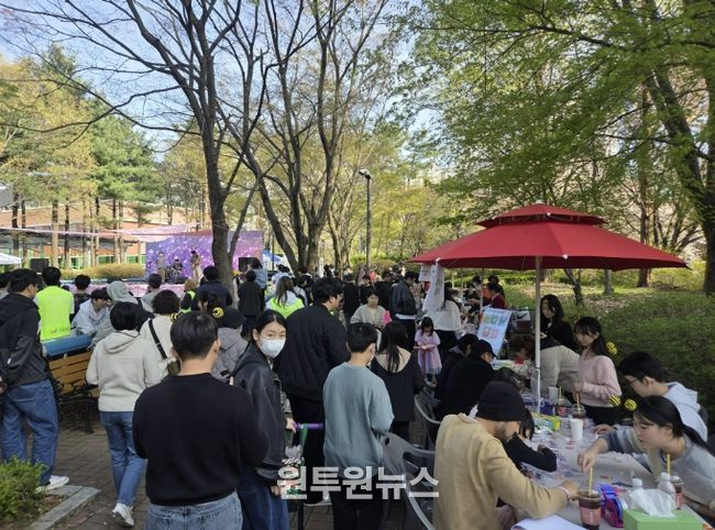 성남시청소년청년재단 서현유스센터, 탄천 벚꽃길서 '봄이 왔서현!' 봄꽃축제 성료