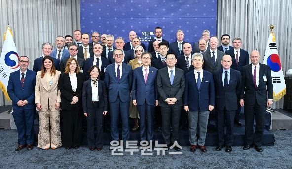 주NATO 30개국 대사단 접견