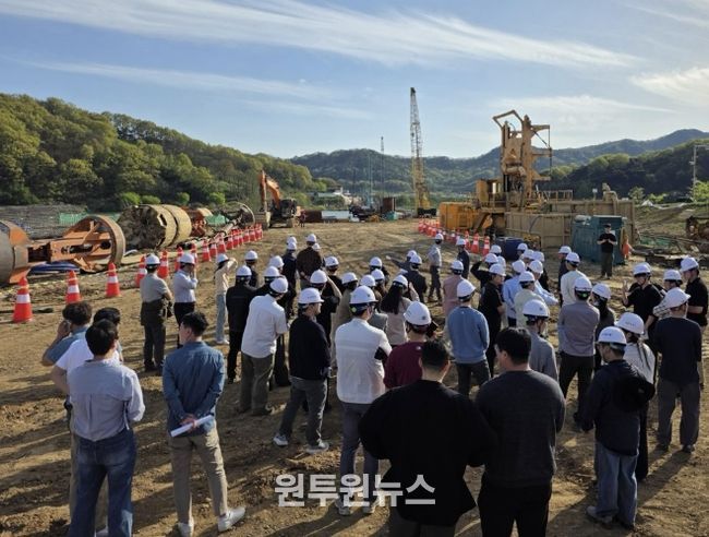 상주시, 시설(토목)직 공무원 '현장속으로..' 강창교 재가설 기술견학 실시